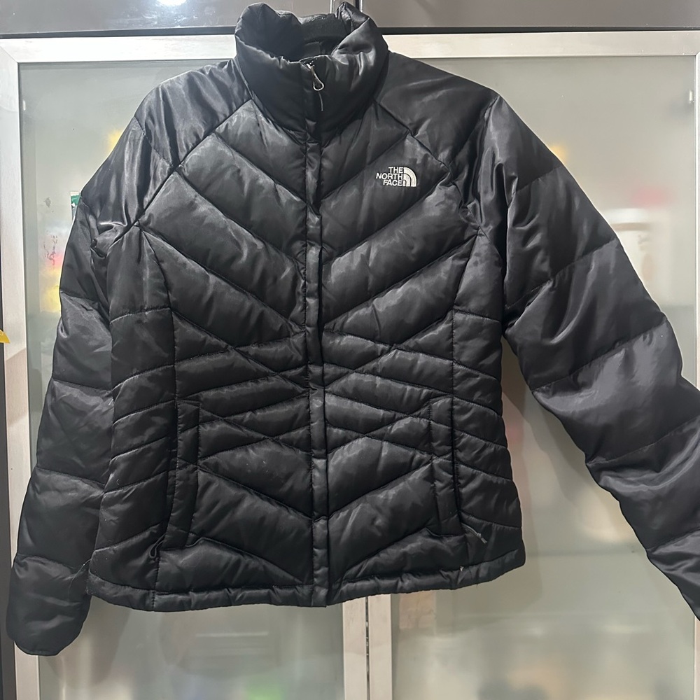 The North Face Women's Black Chevron Puffer Jacket